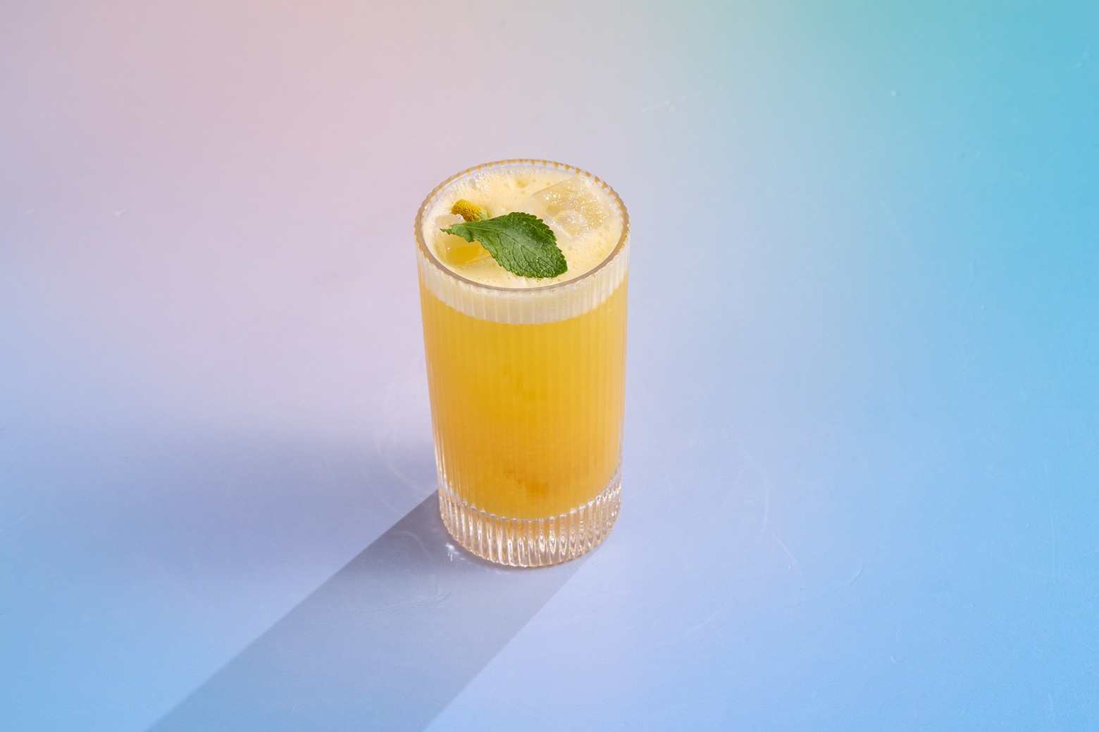 TRUE COST запускает коктейль «Единство»