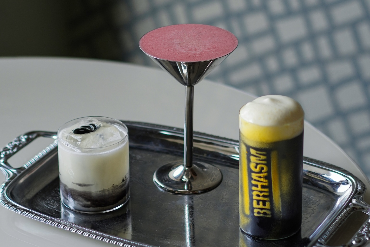 Граффити с дынной водкой